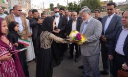 استاندار آذربایجان‌غربی با استقبال مسئولان شهرستان ارومیه وارده بخش صومای برادوست این شهرستان شد